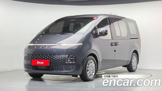 Hyundai Staria 2021 — ფოტო 1/20