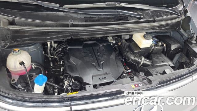 Hyundai Staria 2021 — ფოტო 6/20