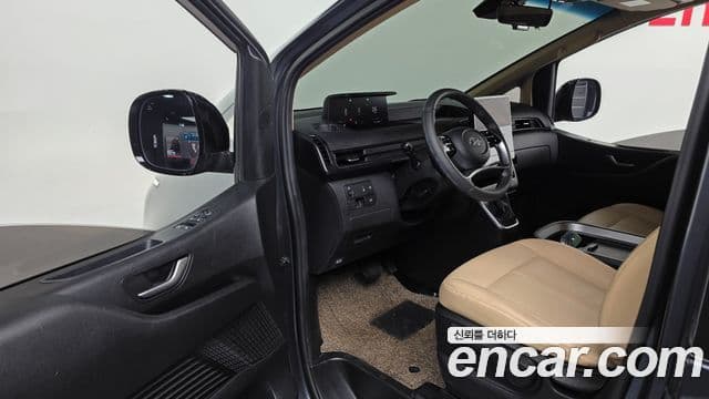 Hyundai Staria 2021 — фото 10 из 20
