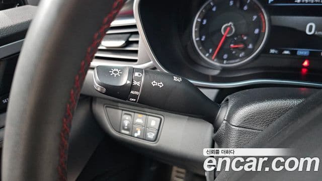 Genesis G70 2019 — фото 15 из 20