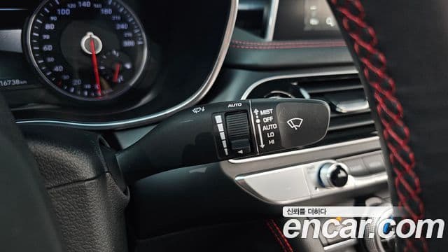 Genesis G70 2019 — фото 16 из 20