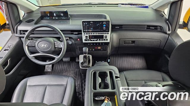 Hyundai Staria 2025 — фото 7 из 20