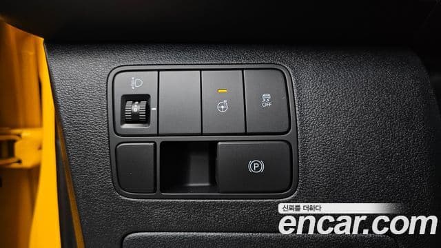 Hyundai Staria 2025 — Şəkil 17/20