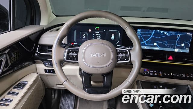 Kia Carnival 2024 — фото 14 из 20