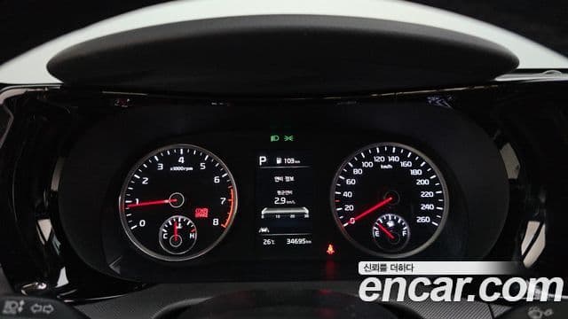 Kia K5 2023 — ფოტო 7/20