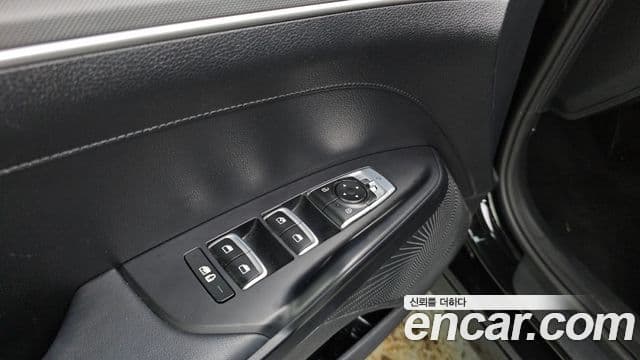 Kia K5 2023 — фото 14 из 20