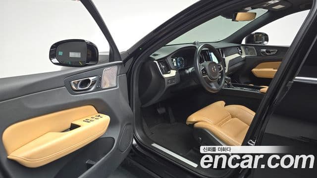 Volvo XC60 2020 — Şəkil 10/20
