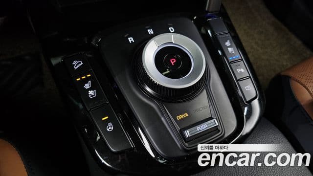 Kia Seltos 2023 — фото 9 из 20