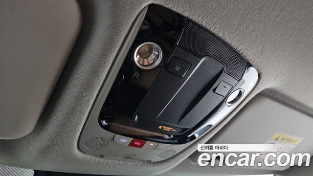 Kia Seltos 2023 — Şəkil 16/20