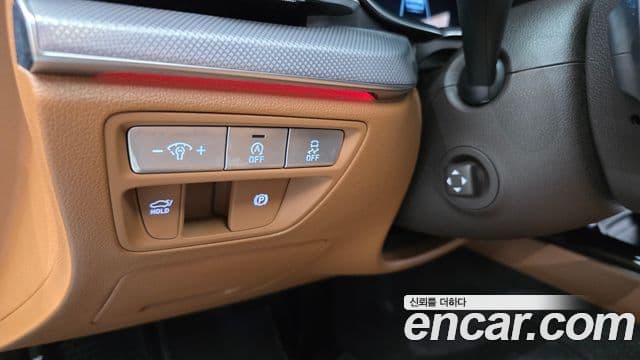 Genesis Electrified G80 2022 — Şəkil 13/20