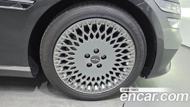 Genesis G80 2022 — Şəkil 17/31