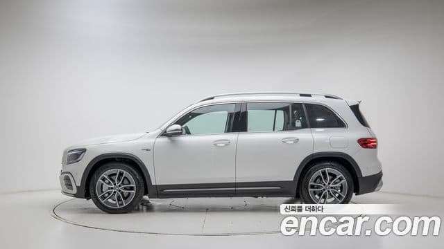 Mercedes-Benz GLB-Class 2025 — фото 3 из 20