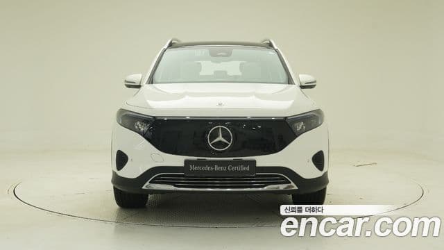 Mercedes-Benz EQB 2025 — ფოტო 14/18