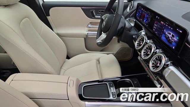 Mercedes-Benz EQB 2025 — ფოტო 17/18