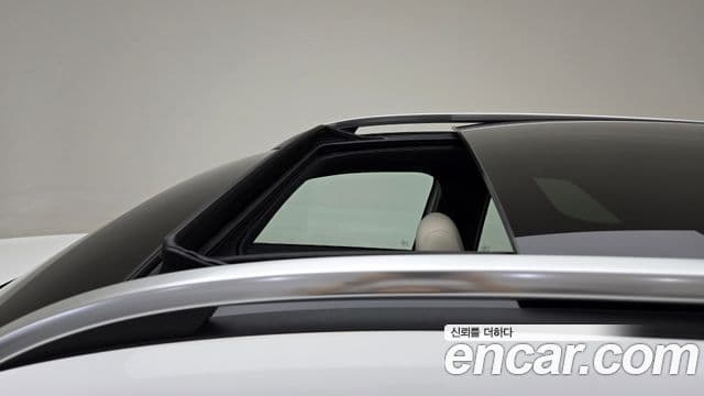 Mercedes-Benz EQB 2025 — ფოტო 6/18
