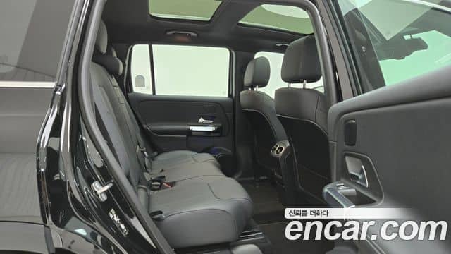 Mercedes-Benz EQB, 2025