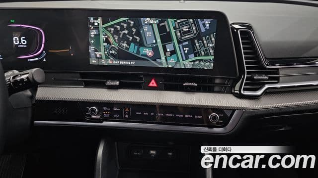 Kia Sportage 2022 — ფოტო 13/20
