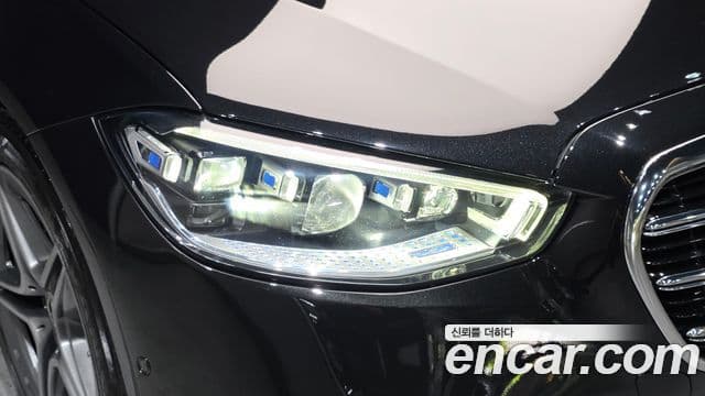 Mercedes-Benz S-Class 2022 — Photo 30/32