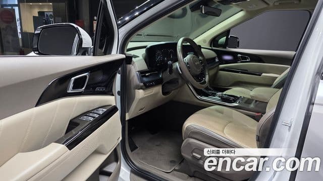Kia Carnival 2022 — Фото 10/20