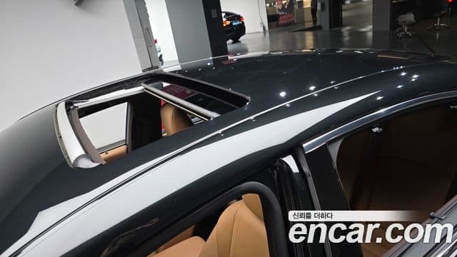 Lexus ES300h 2021 — Şəkil 15/20