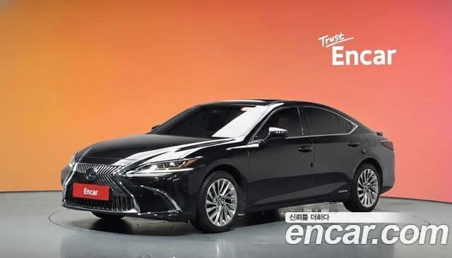 Lexus ES300h, 2021