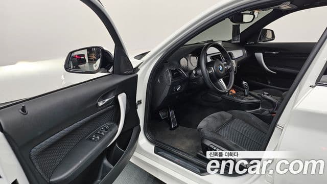 BMW 1 Series 2018 — Şəkil 10/20