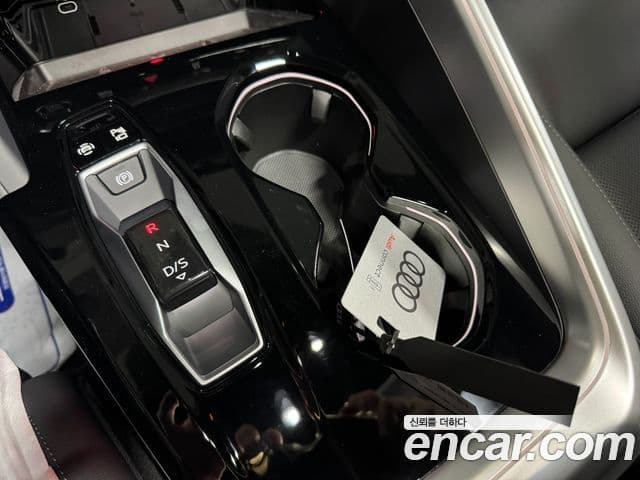 Audi Q5 2025 — Şəkil 8/13