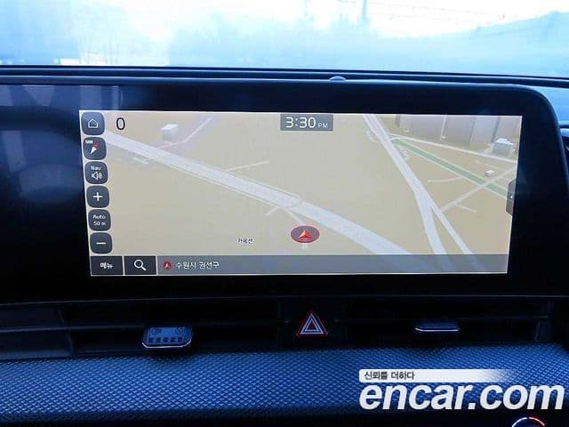 Kia Sportage 2022 — ფოტო 14/19