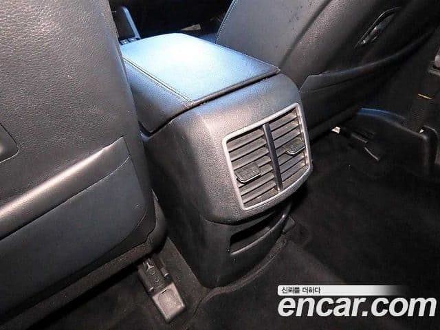 Kia Sportage 2022 — ფოტო 17/19