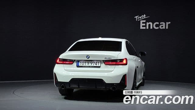 BMW 3 Series 2023 — ფოტო 4/20