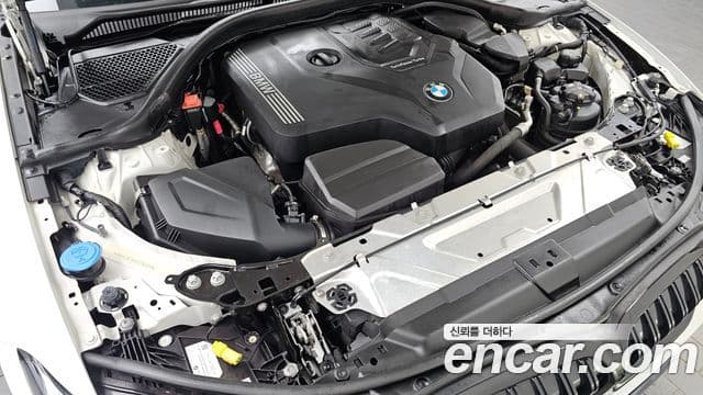 BMW 3 Series 2023 — ფოტო 6/20