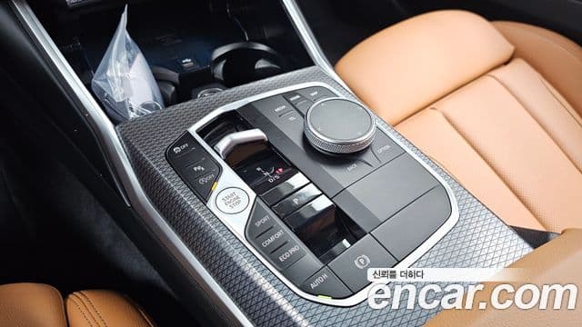BMW 3 Series 2023 — ფოტო 9/20