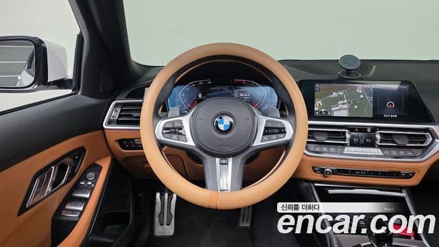 BMW 3 Series 2022 — фото 13 из 20