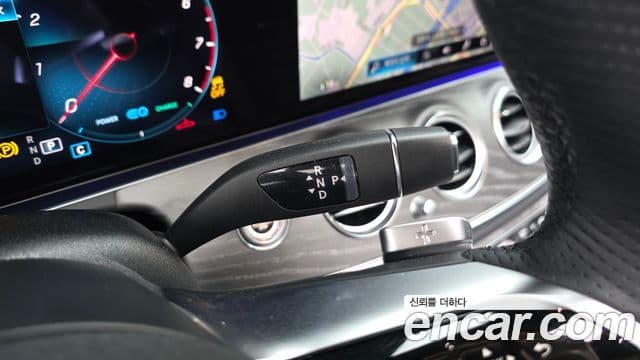 Mercedes-Benz E-Class 2023 — фото 9 из 20