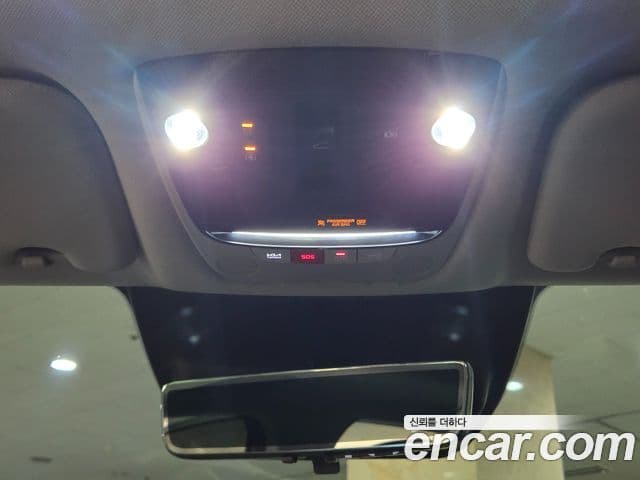 Kia Sorento 2023 — Şəkil 15/20