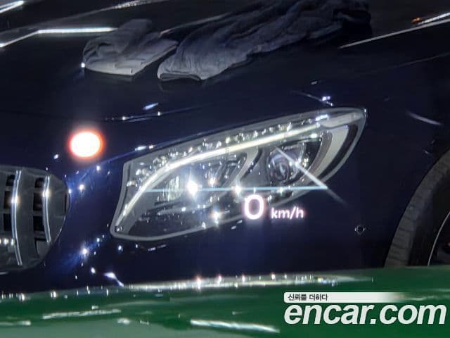 Kia Sorento 2023 — Şəkil 17/20