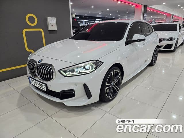 BMW 1 Series, 2022