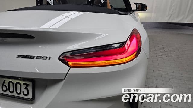 BMW Z4 2020 — Photo 7/31