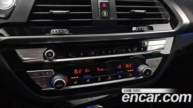 BMW X4 2021 — Фото 18/20