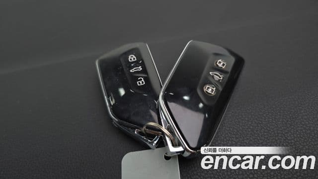 Volkswagen Golf 2023 — фото 18 из 20