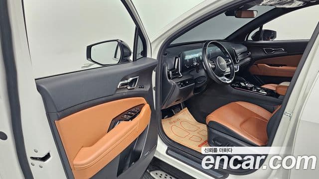 Kia Sportage 2023 — фото 10 из 20
