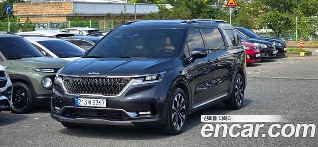Kia Carnival 2022 — ფოტო 10/20