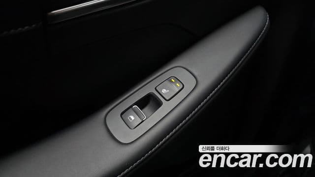 Hyundai Sonata 2022 — ფოტო 19/20