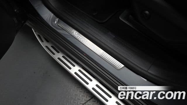 Mercedes-Benz GLE-Class 2023 — Photo 33/38