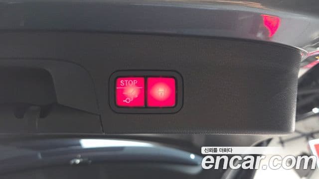 Mercedes-Benz GLE-Class 2023 — Photo 36/38