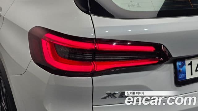 BMW X5 2021 — Photo 36/39