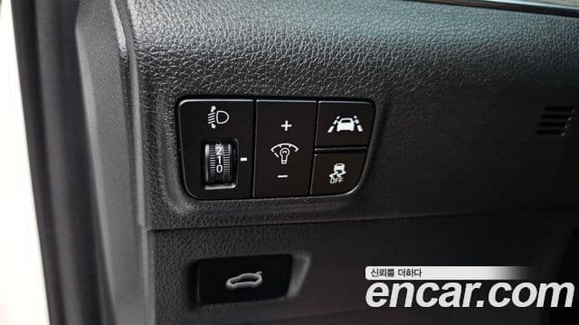 Kia K5 2020 — Şəkil 19/20