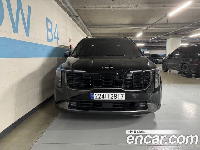 Kia Carnival 2025 — Photo 2/20