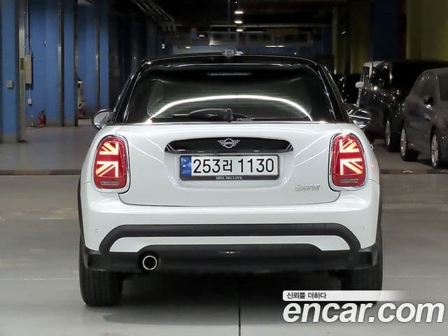 Mini Cooper 2023 — фото 2 из 20