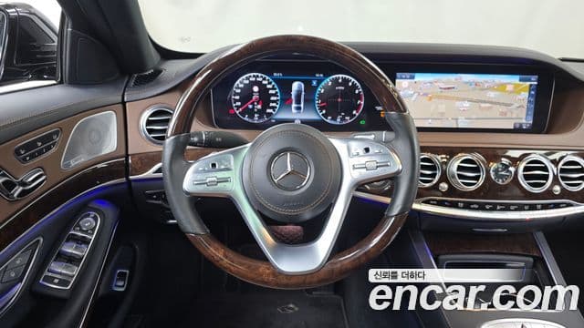 Mercedes-Benz S-Class 2019 — фото 13 из 20